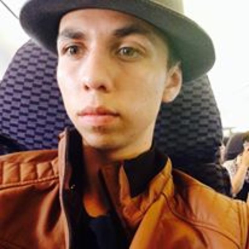 Date this foxy Colombia man Juan camilo from Manizales CO19825