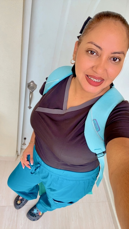 Date this athletic Dominican Republic girl Andreina from Santiago DO27034