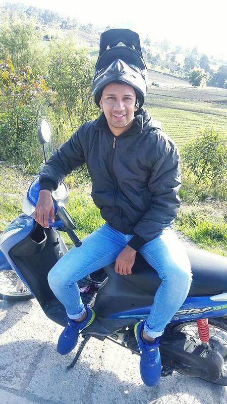 Date this young Colombia man Daniel from Bogota CO19936