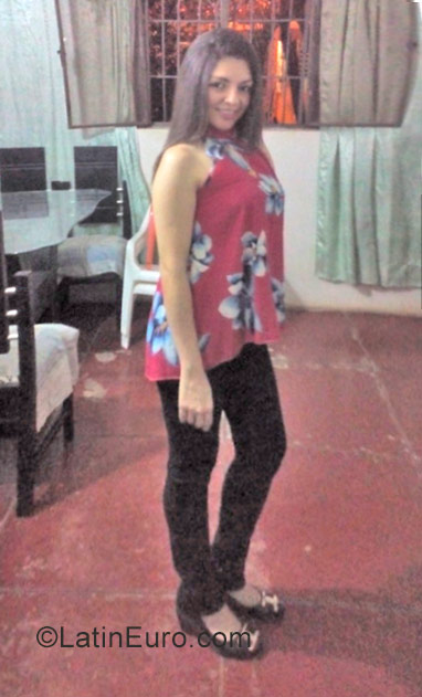 Date this lovely Colombia girl Geraldine32 from Cucuta CO20080