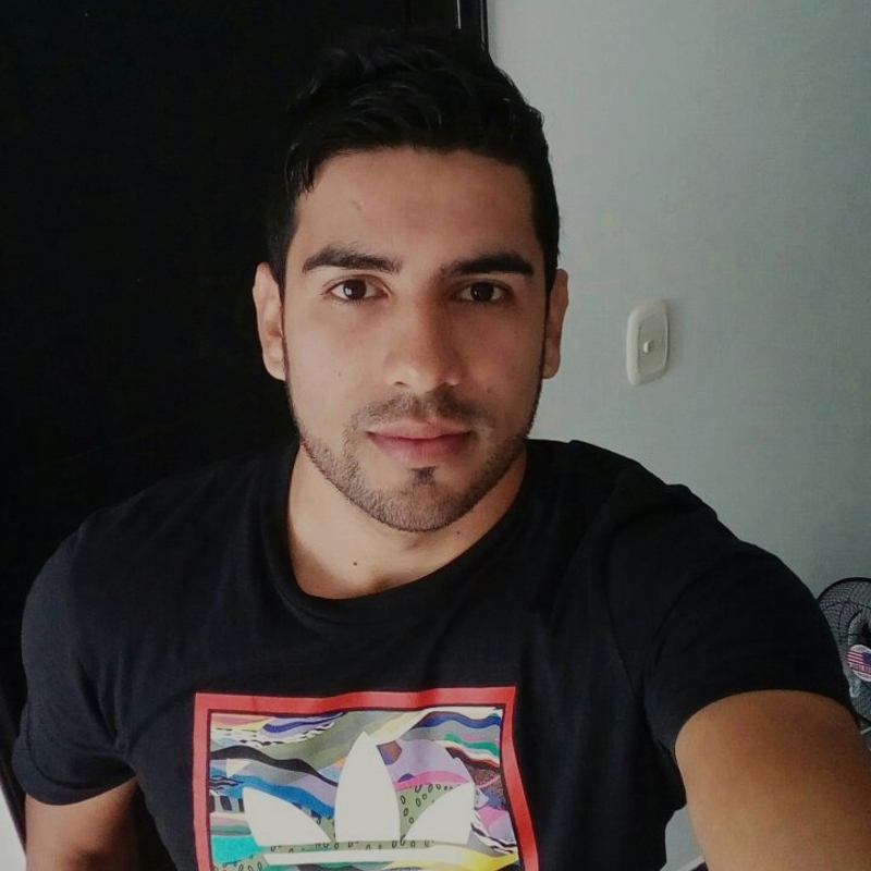 Date this exotic Colombia man Hector from Bucaramanga CO20109