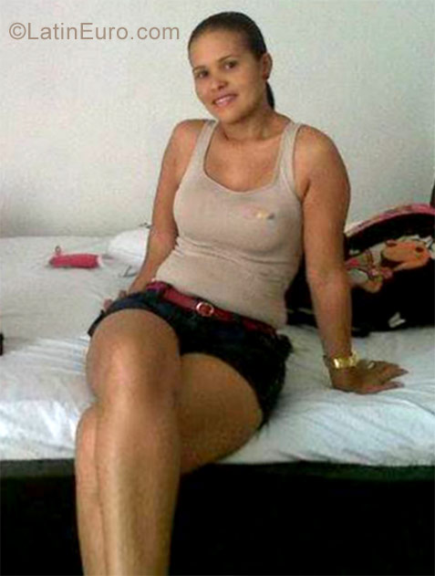 Date this delightful Colombia girl Elith from Cartagena CO20697