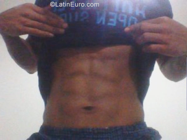 Date this hard body United States man Kevinpersaud133 from New York US18022