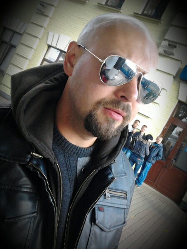 Date this lovely United Arab Emirates man Michal from Dubai AE53