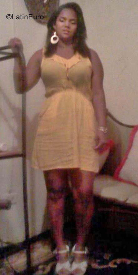 Date this cute Dominican Republic girl Yajairia from Santiago DO28343