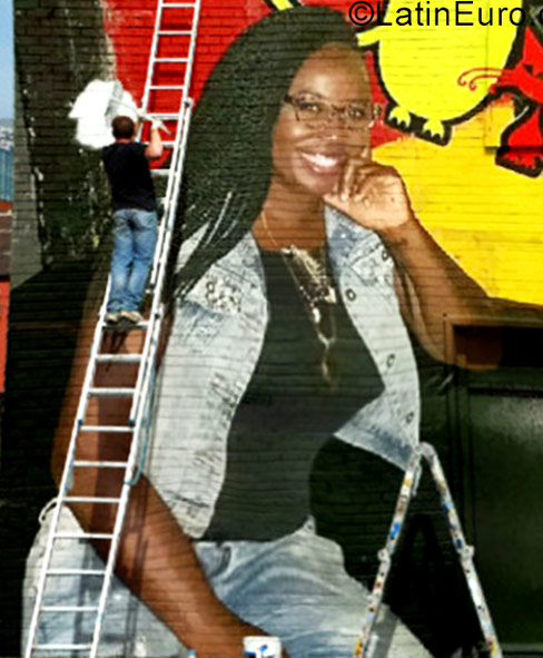 Date this hot Colombia girl Yamileth from Cali CO21197