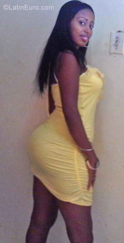 Date this delightful Dominican Republic girl Diana from Santo Domingo DO28545