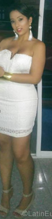 Date this pretty Colombia girl Adriana from Socorro CO21382