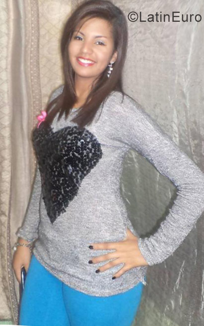 Date this charming Venezuela girl Mei from Caracas VE853
