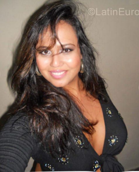 Date this sensual Brazil girl Lilia from Sao Paulo BR10040