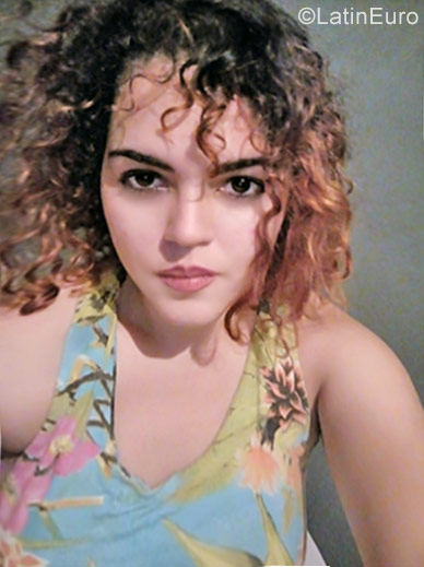 Date this voluptuous Brazil girl Maria from Manaus BR10043