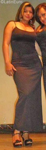 Date this athletic Colombia girl Negra from Popayan CO21599