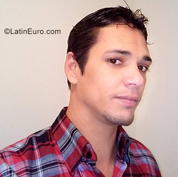 Date this delightful Brazil man Edvaldo Pedro from Sao Paulo BR10072