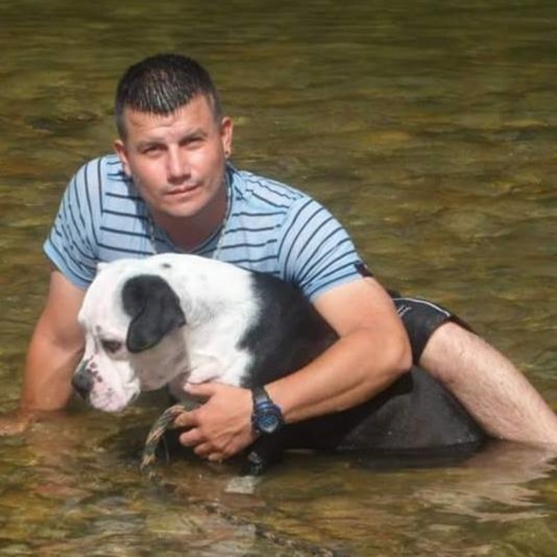 Date this georgeous Colombia man Alex from Medellin CO21831