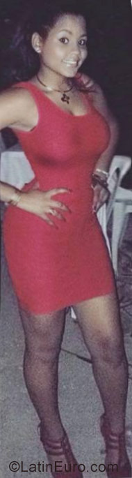 Date this sultry Dominican Republic girl Licia from Santiago DO29368