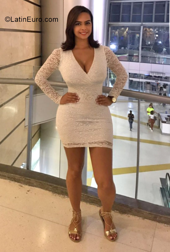 Date this passionate Dominican Republic girl Glen from Santo Domingo DO29470