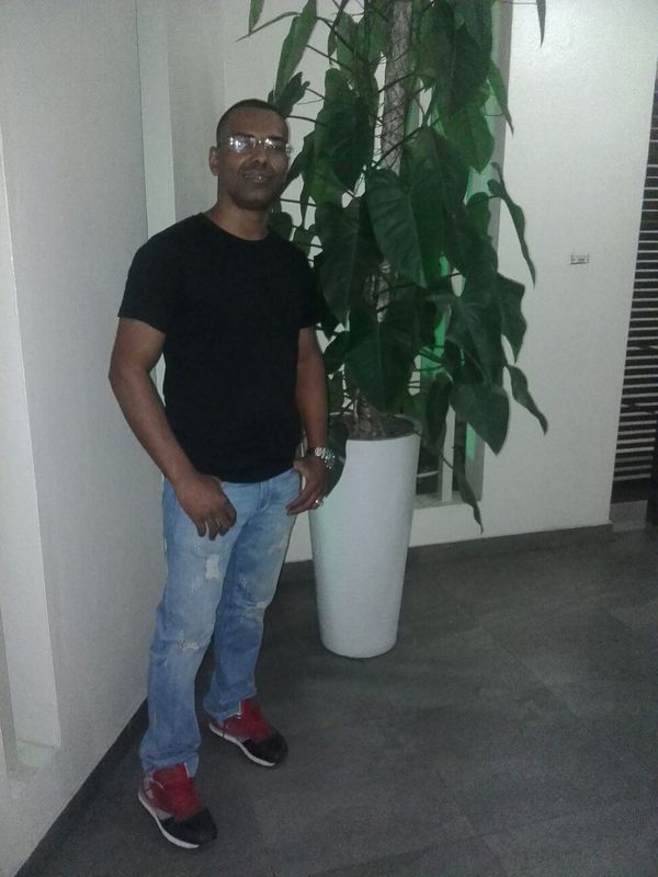 Date this sensual Dominican Republic man Eddy from Santo Domingo DO29475
