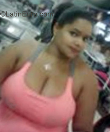 Date this stunning Dominican Republic girl Genesi from Santiago De Los Caballeros DO29507
