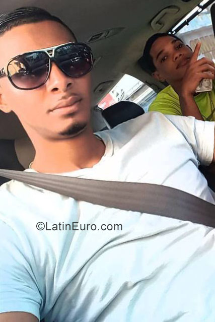 Date this sensual Dominican Republic man Mchael from La Romana DO29544