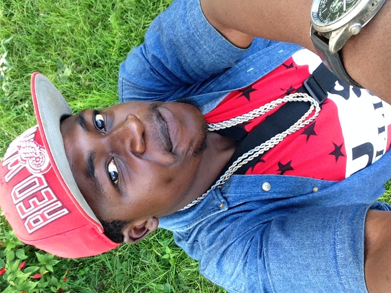 Date this athletic Cameroon man Carinton from Bamenda CM256