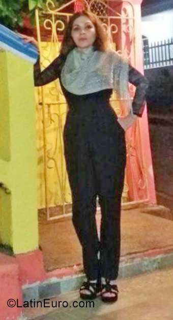 Date this stunning Colombia girl Ligia from Bogota CO22046