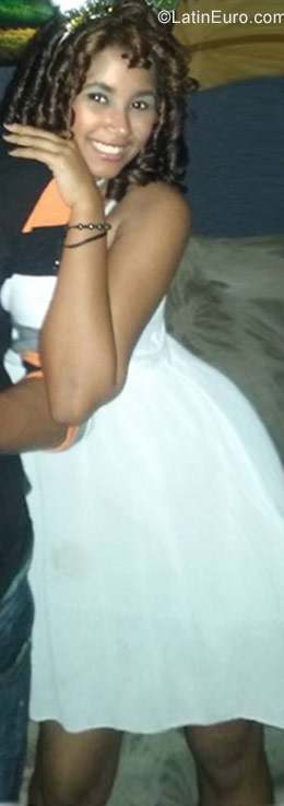 Date this attractive Dominican Republic girl Nicol from Santo Domingo DO29777
