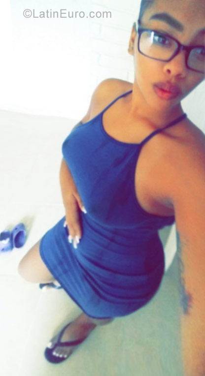 Date this cute Dominican Republic girl Yamilix from Santiago DO30071