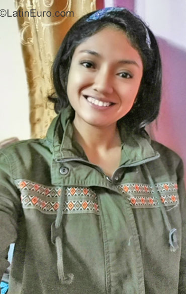 Date this voluptuous Peru girl Myriam from Lima PE1107