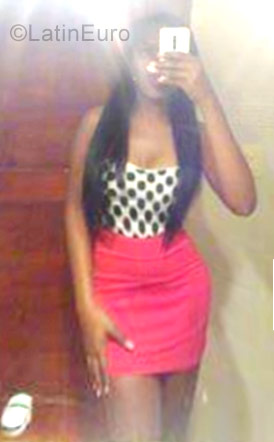 Date this exotic Dominican Republic girl Yasmin from Samana DO30109