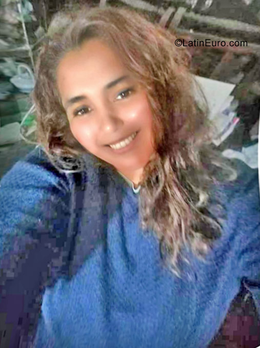 Date this stunning Peru girl Karen from Lima PE1111