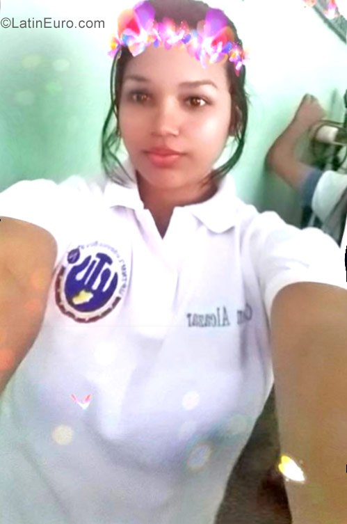 Date this exotic Venezuela girl Carmen from El Tigre VE883