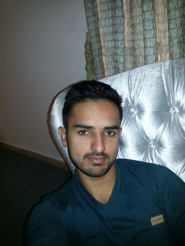 Date this young Pakistan man Sanaullah from Islamabad PK130