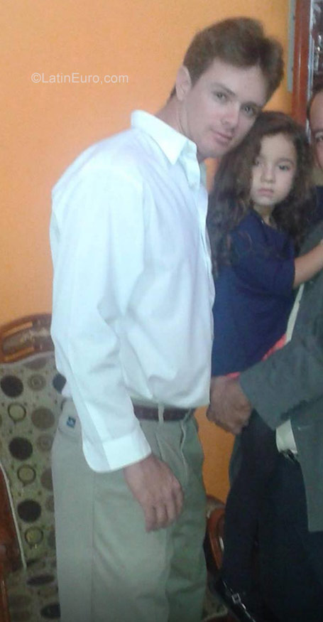 Date this sultry Venezuela man Omar from Merida VE934