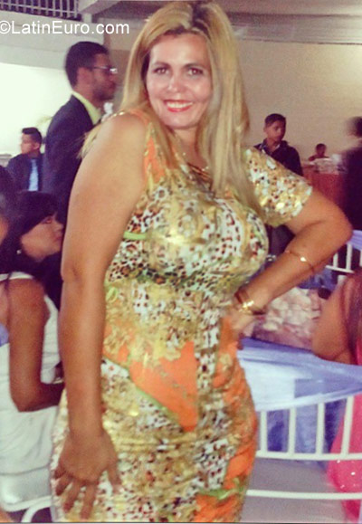 Date this delightful Venezuela girl Naku from Maracay VE952