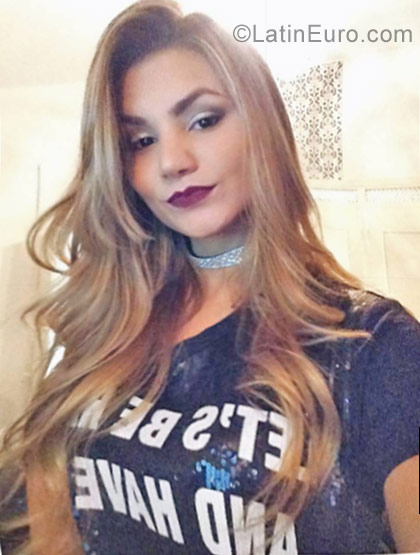 Date this young France girl Veronica from Lille FR261