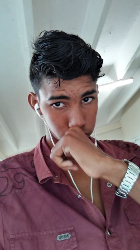 Date this foxy Cuba man Karel from La Habana CU114