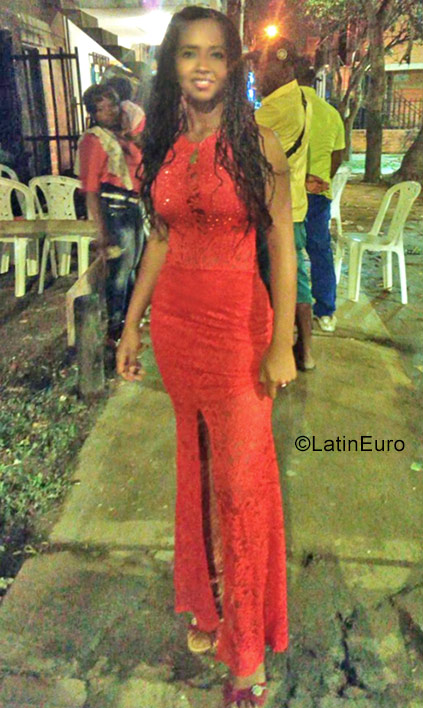 Date this tall Colombia girl Marisela from Cali CO22446