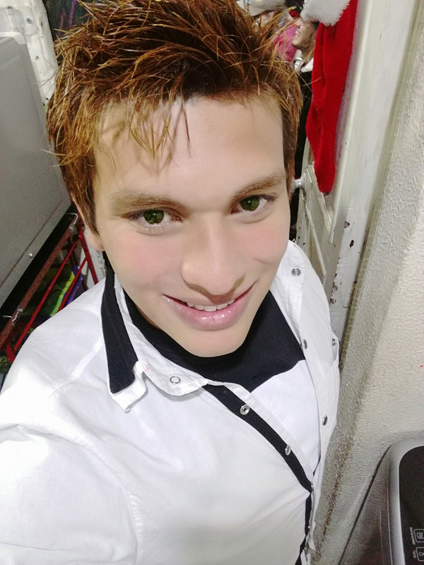 Date this georgeous Colombia man GM from Bogota CO22550