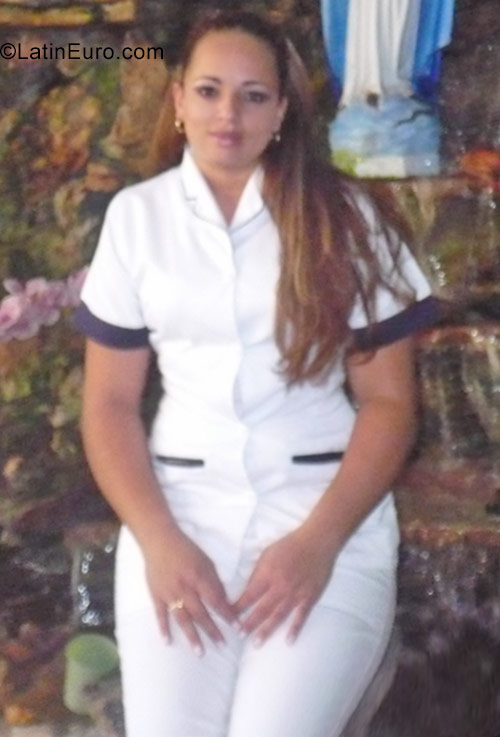 Date this fun Colombia girl Angelie from Bucaramanga CO22591