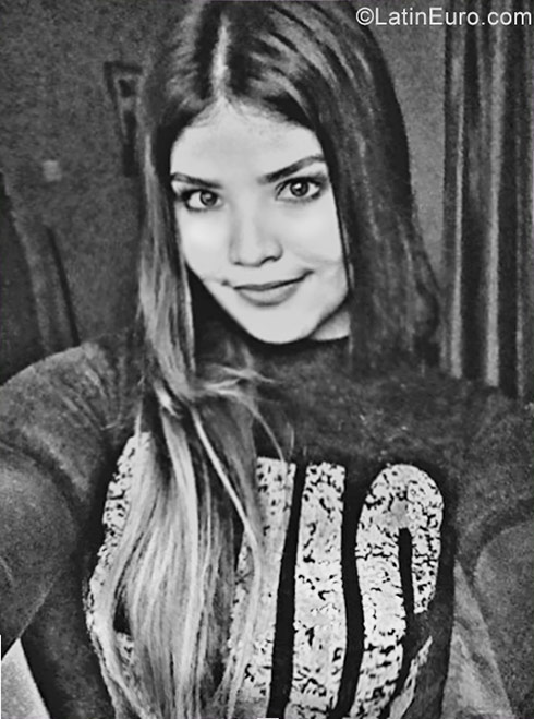 Date this exotic Venezuela girl Alexandra from Maracay VE1031