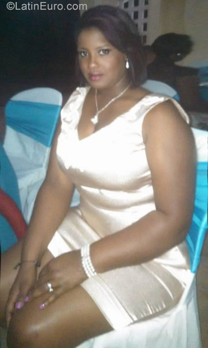 Date this lovely Dominican Republic girl Bianca from Santo Domingo DO30549