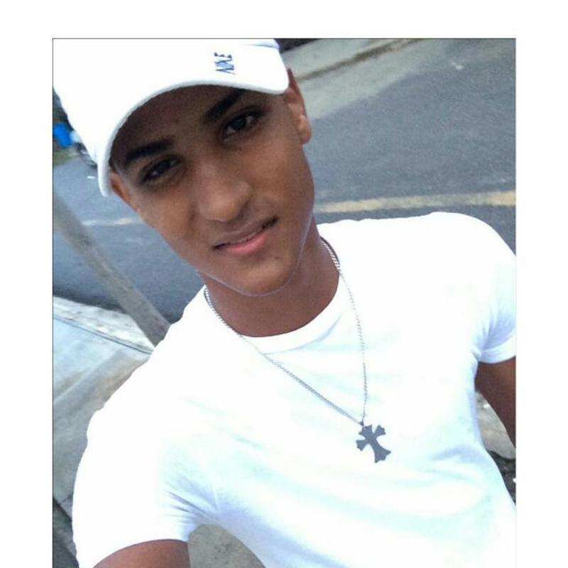Date this athletic Dominican Republic man Brahian from Santiago De Lo Caballero DO30602