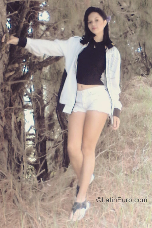 Date this beautiful Venezuela girl Jenny from Caracas VE1056