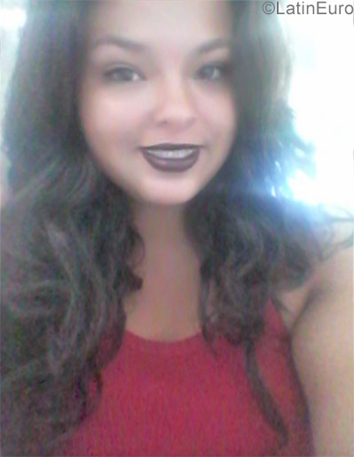 Date this good-looking Ecuador girl Anabella from Guayaquil EC221