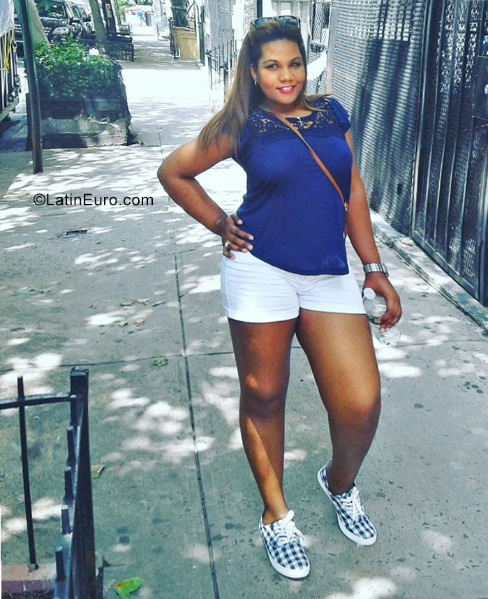 Date this hot Dominican Republic girl Ruth from San cristobal DO30748
