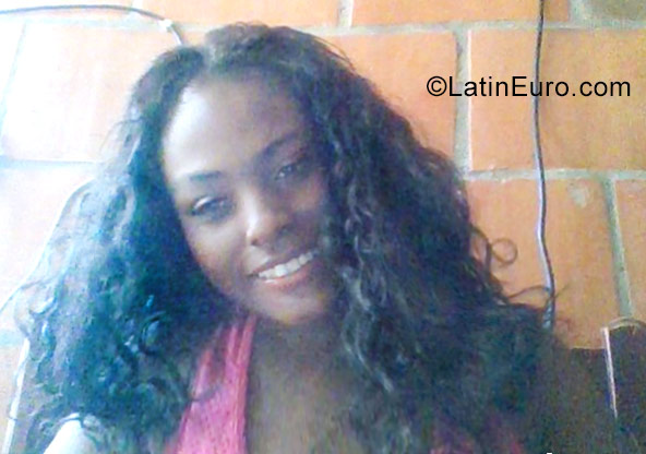 Date this beautiful Colombia girl Marcela from Cali CO22839