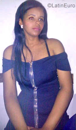 Date this voluptuous Dominican Republic girl Zuleika from Santo Domingo DO30887