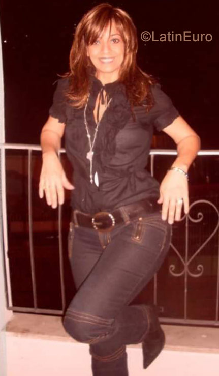 Date this young Brazil girl Tiane from Rio De Janeiro BR10380