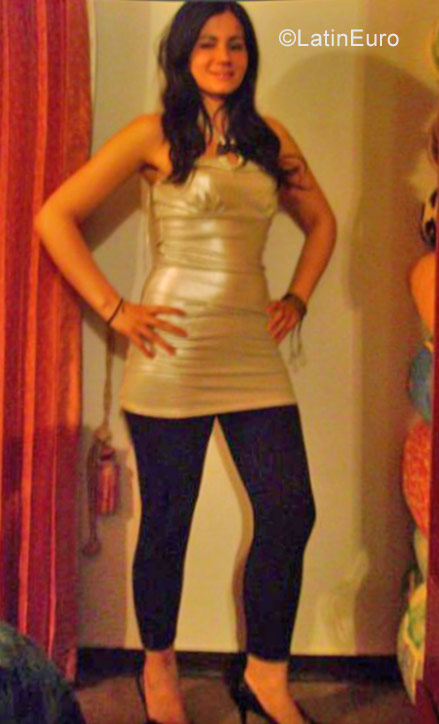 Date this hot Colombia girl Cindy from Bogota CO22965