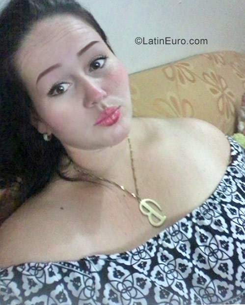 Date this foxy Venezuela girl Brisa from Caracas VE1218